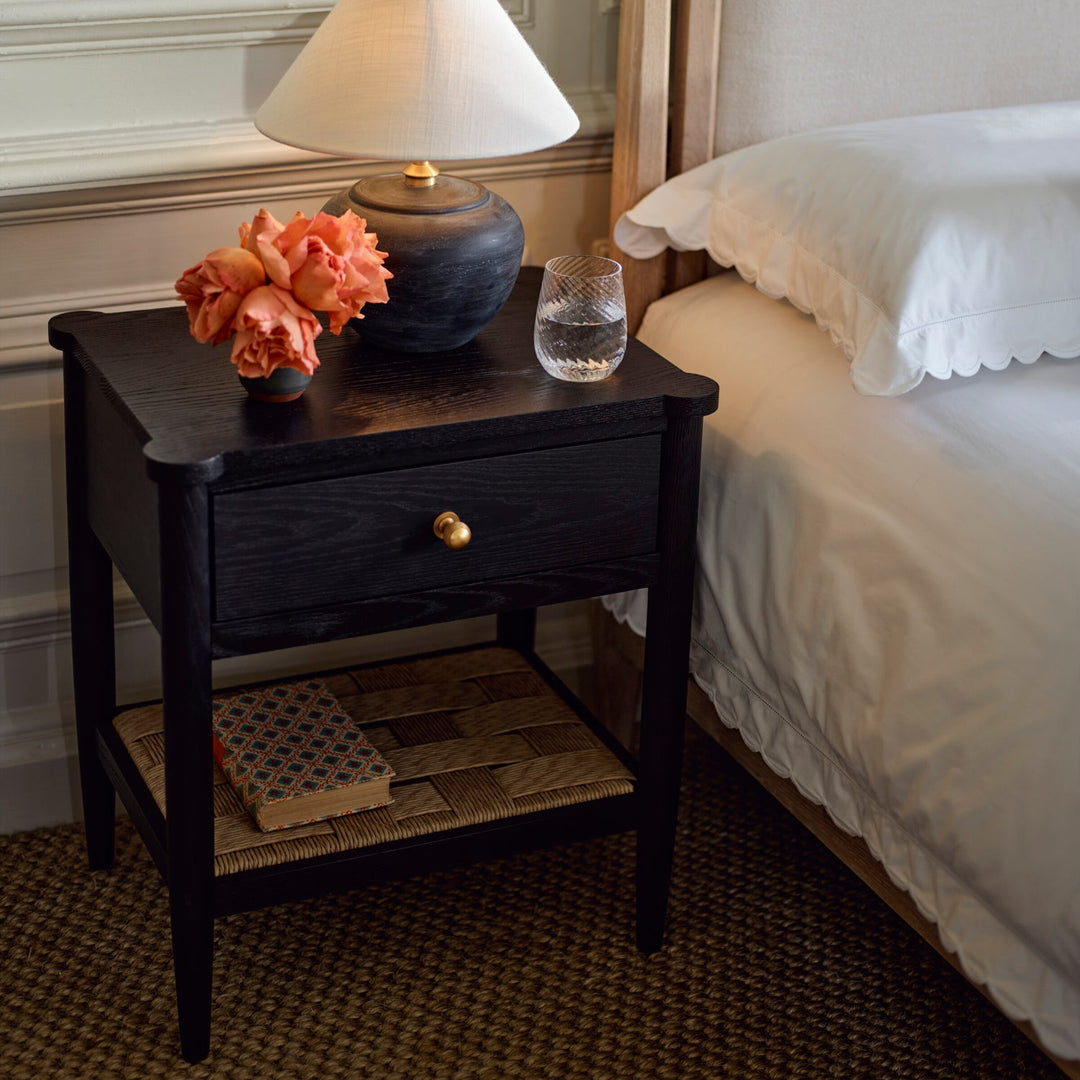 Frome Oak Side Table, Warm Black – Neptune
