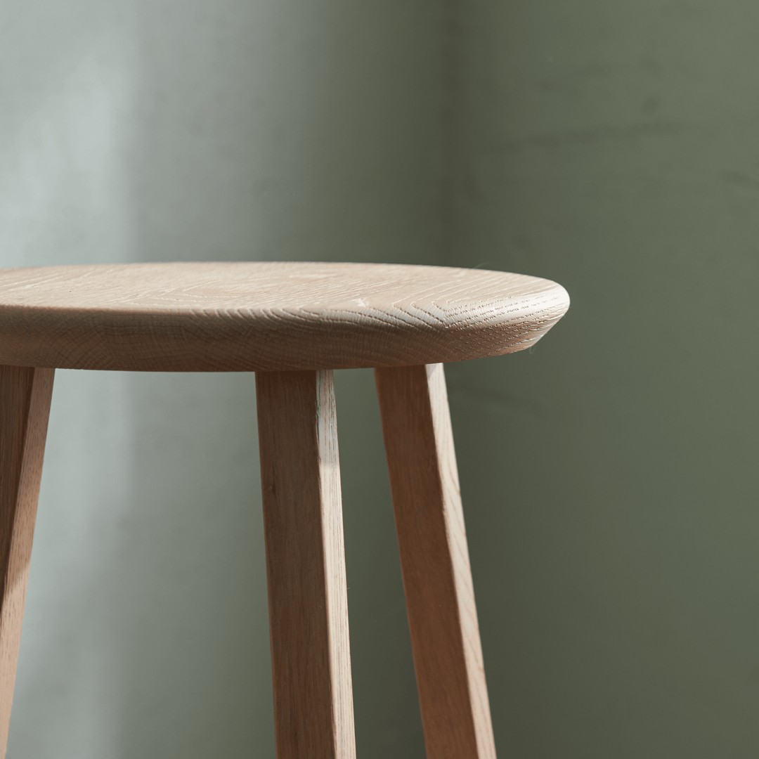 Northwich Round Oak Stool – Neptune