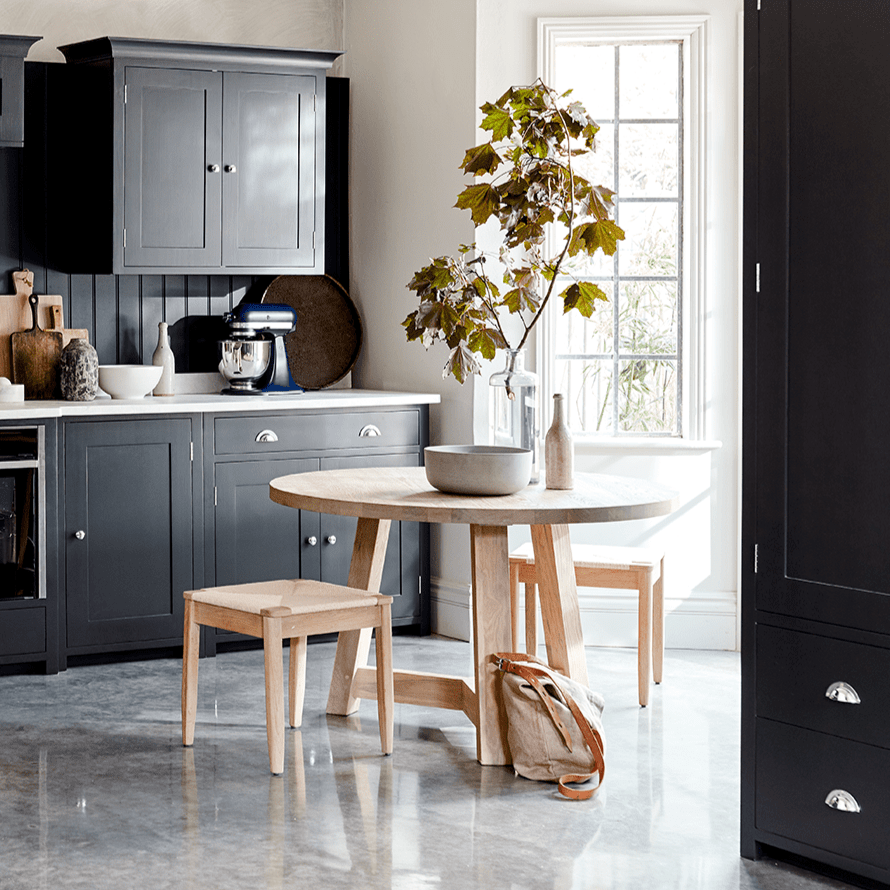 Carson carrington tornio round dining set deals