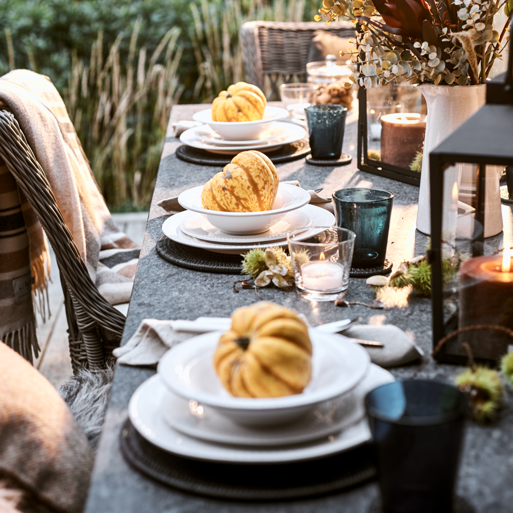 Neptune Seasonal_Garden_Outdoor dining tables default Renewed Stanway Teak 8 Seater Table