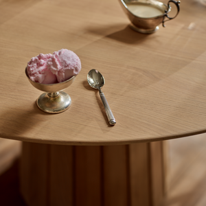 Neptune Tables Stratford Round Dining Table