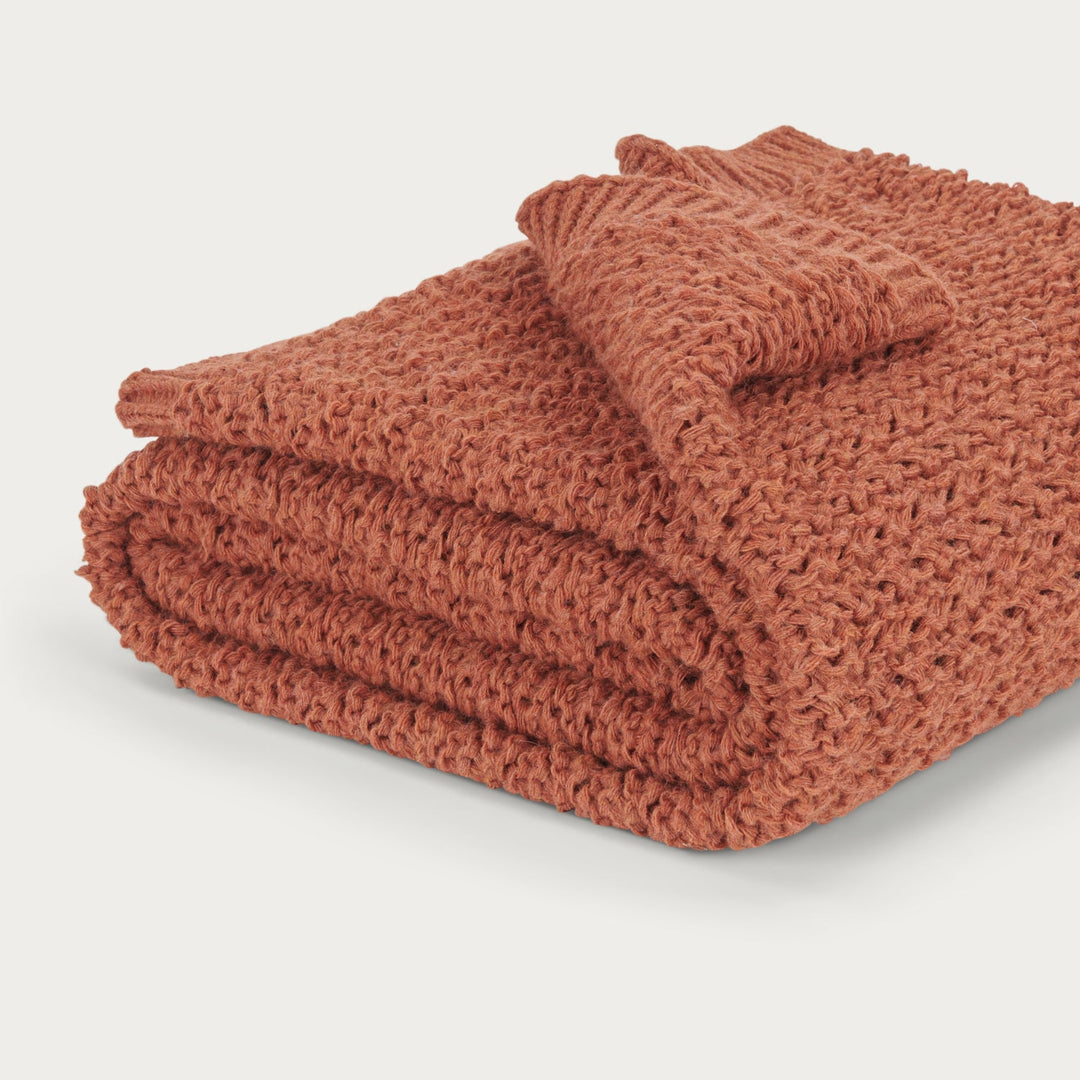 Hetton Throw, Rust – Neptune