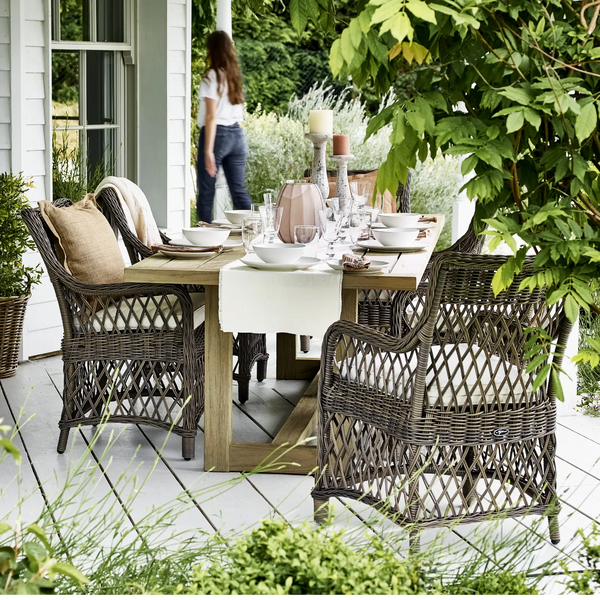 Neptune Seasonal_Garden_Outdoor dining tables default Pembrey 8 Seater Teak Garden Dining Table