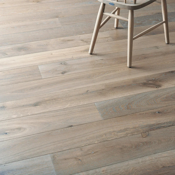Neptune Decorating_Interior decoration_Flooring & tiles default Savernake Engineered Oak Flooring 15mm x 180mm, Vintage