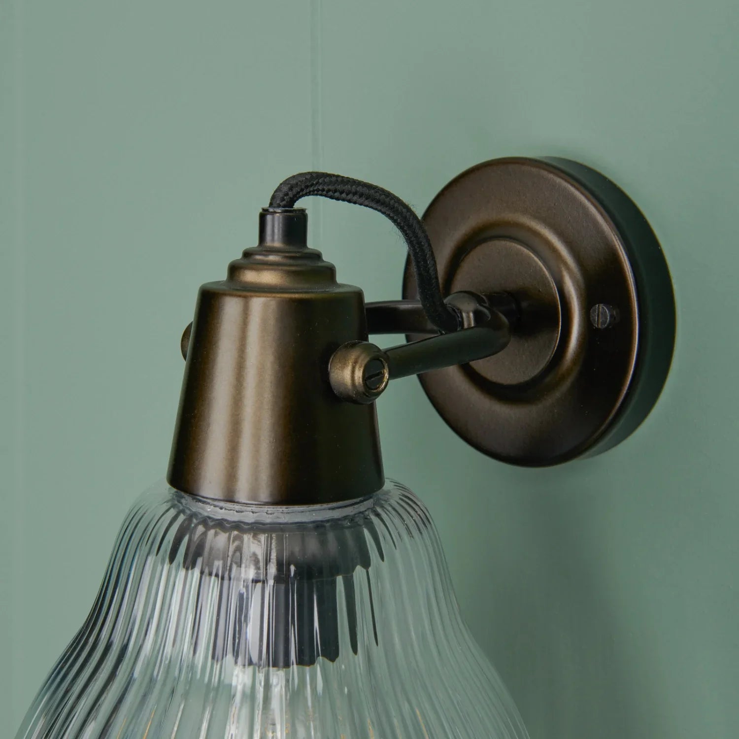 Neptune Accessories_Lighting_Wall lights default Shaftesbury Flutted Glass Wall Light, Bronze