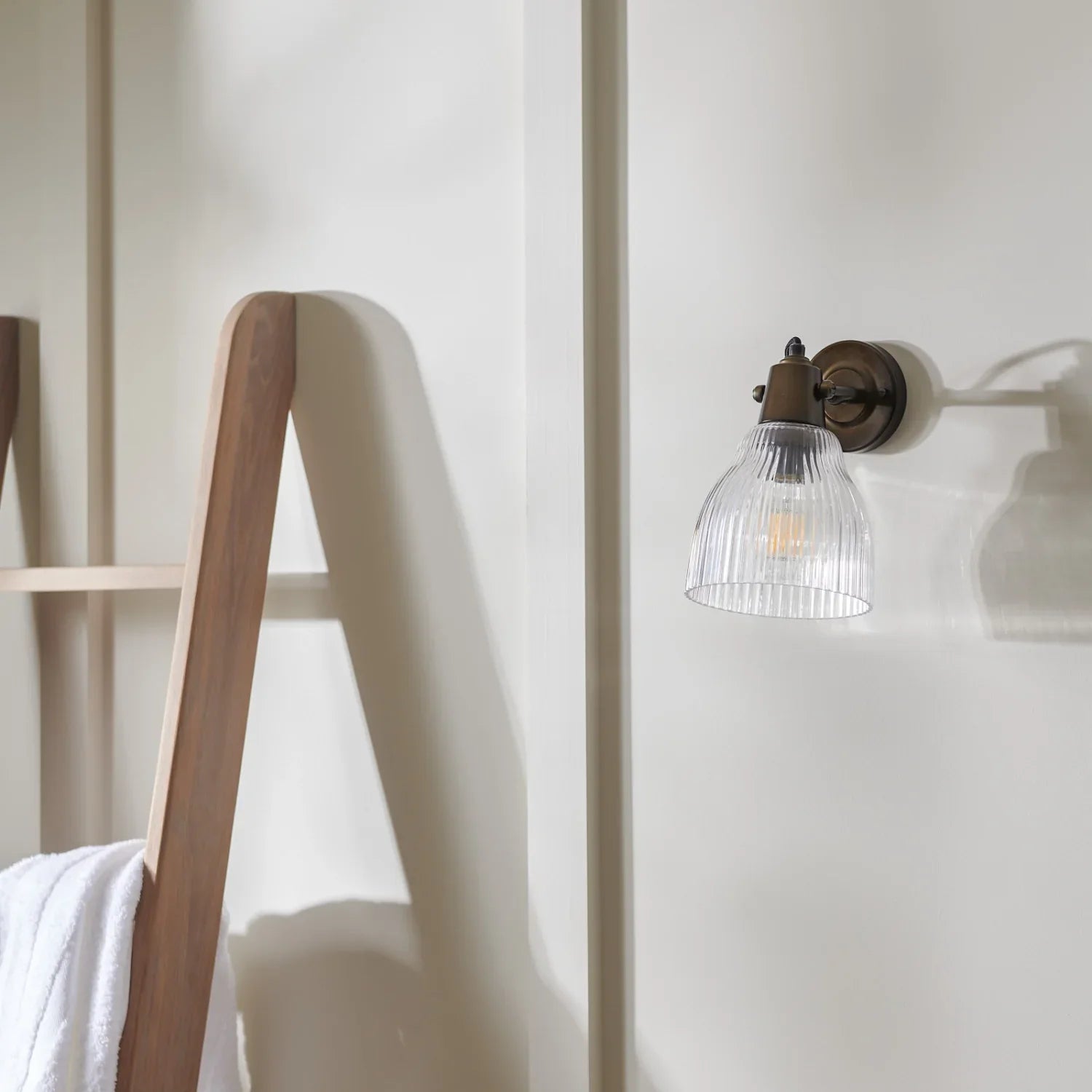 Neptune Accessories_Lighting_Wall lights default Shaftesbury Flutted Glass Wall Light, Bronze