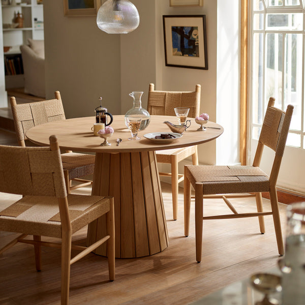 Neptune Furniture_Living & dining furniture_Dining tables default Stratford 4 Seater Round Oak Dining Table