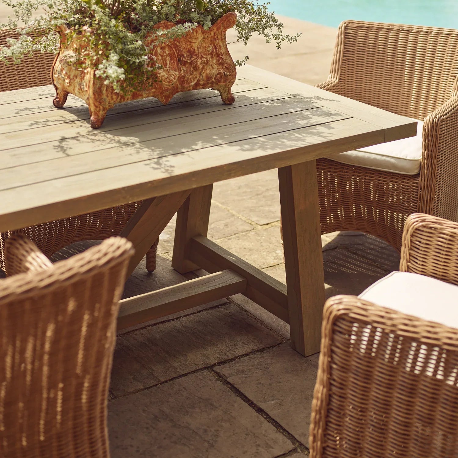 Neptune Seasonal_Garden_Outdoor sofas and relaxed chairs default Stanway 8 Seater Teak Garden Dining Table Set with Carver Chairs, Honey