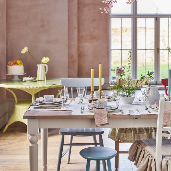 Renewed Suffolk 4-8 Seater Extendable Oak Dining Table