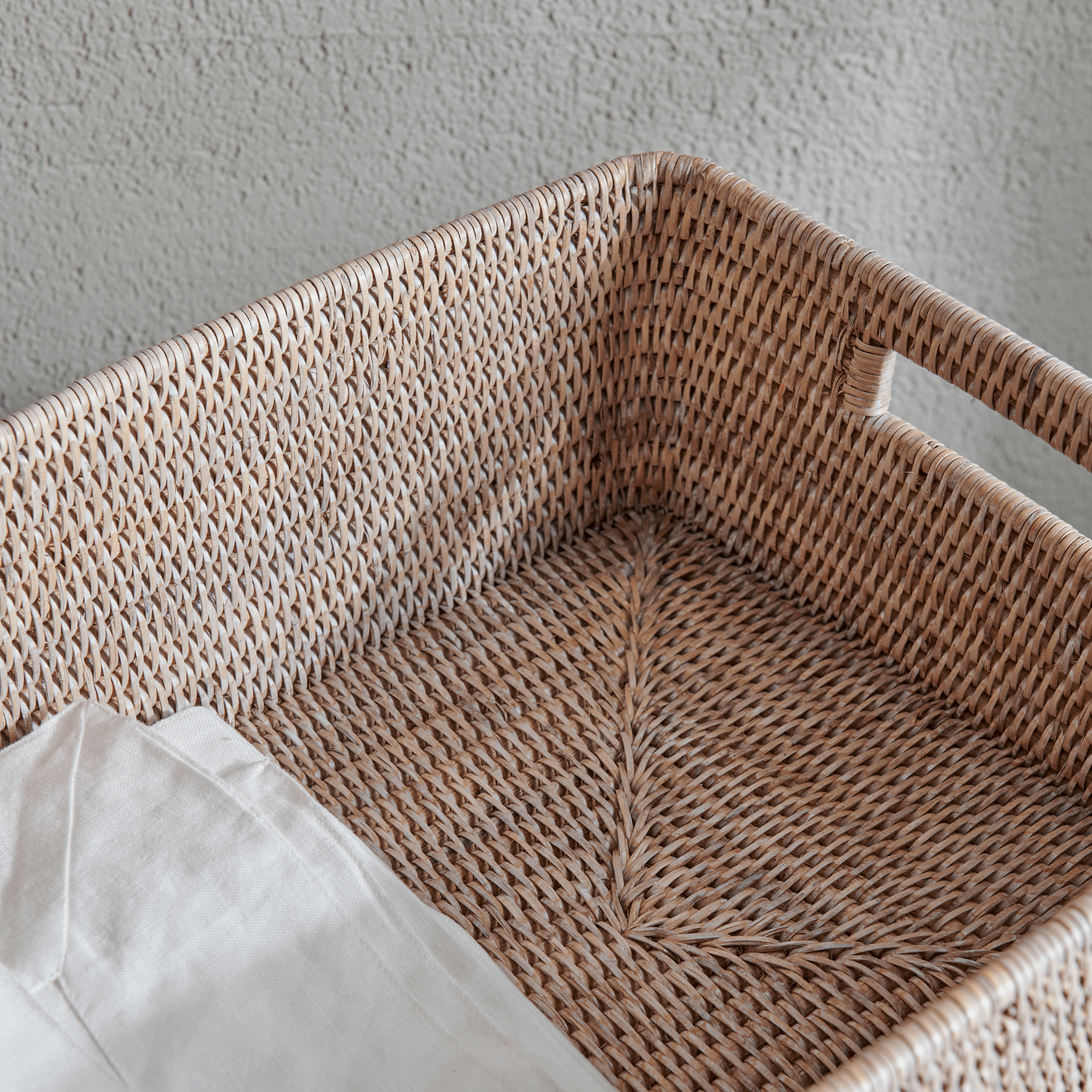 Neptune Baskets Ashcroft Box Tray