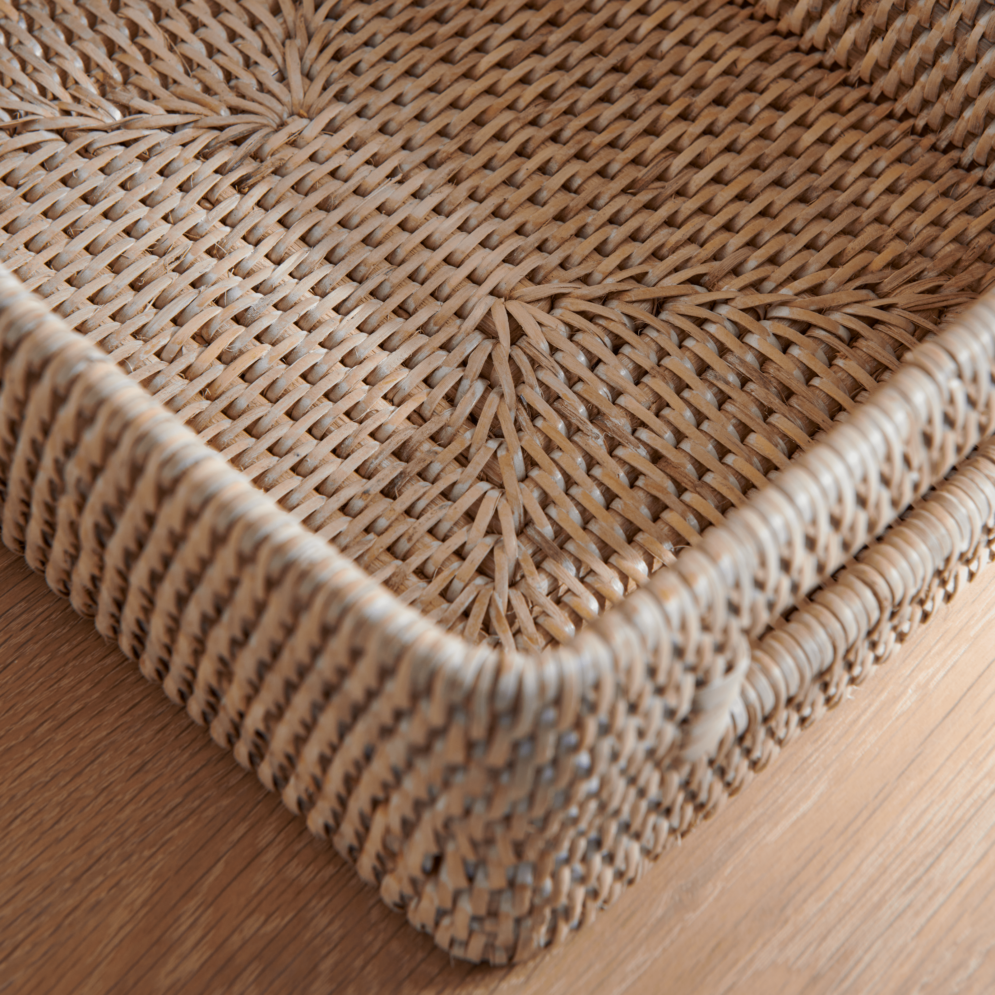 Neptune Baskets Ashcroft Box Tray