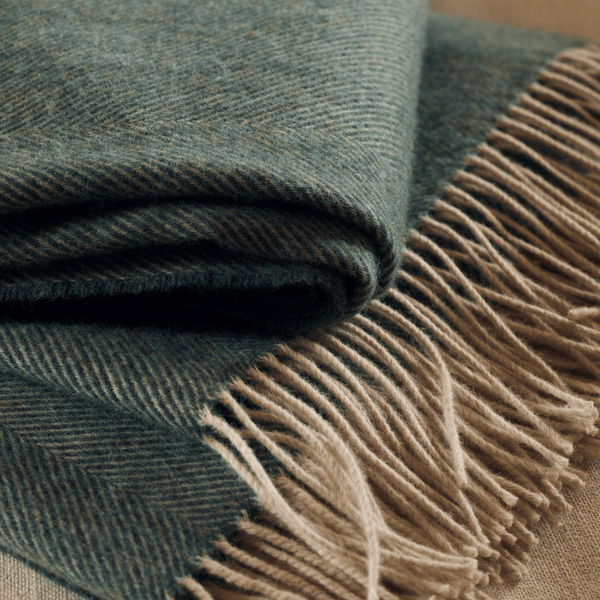 Neptune Throws Bailey Throw