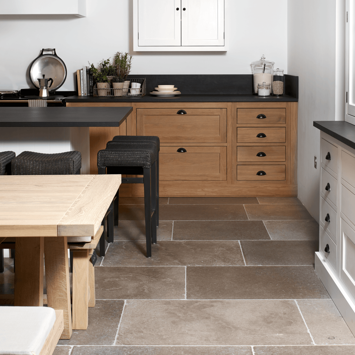 Branscombe Limestone Tiles 40x40cm 1m2